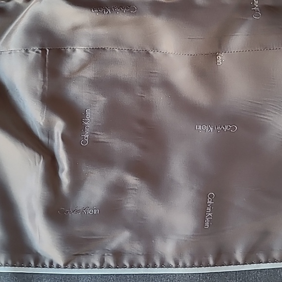 Men's Calvin Klein Suit Coat - Picture 4 of 9